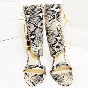 NWOT Snakeskin side lace up open toe high ankle